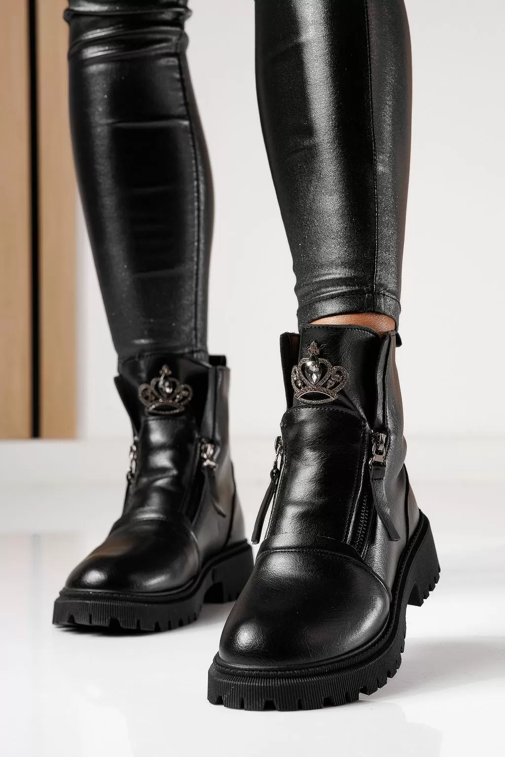 Diamond Női Fekete Bundás Csizma #11903