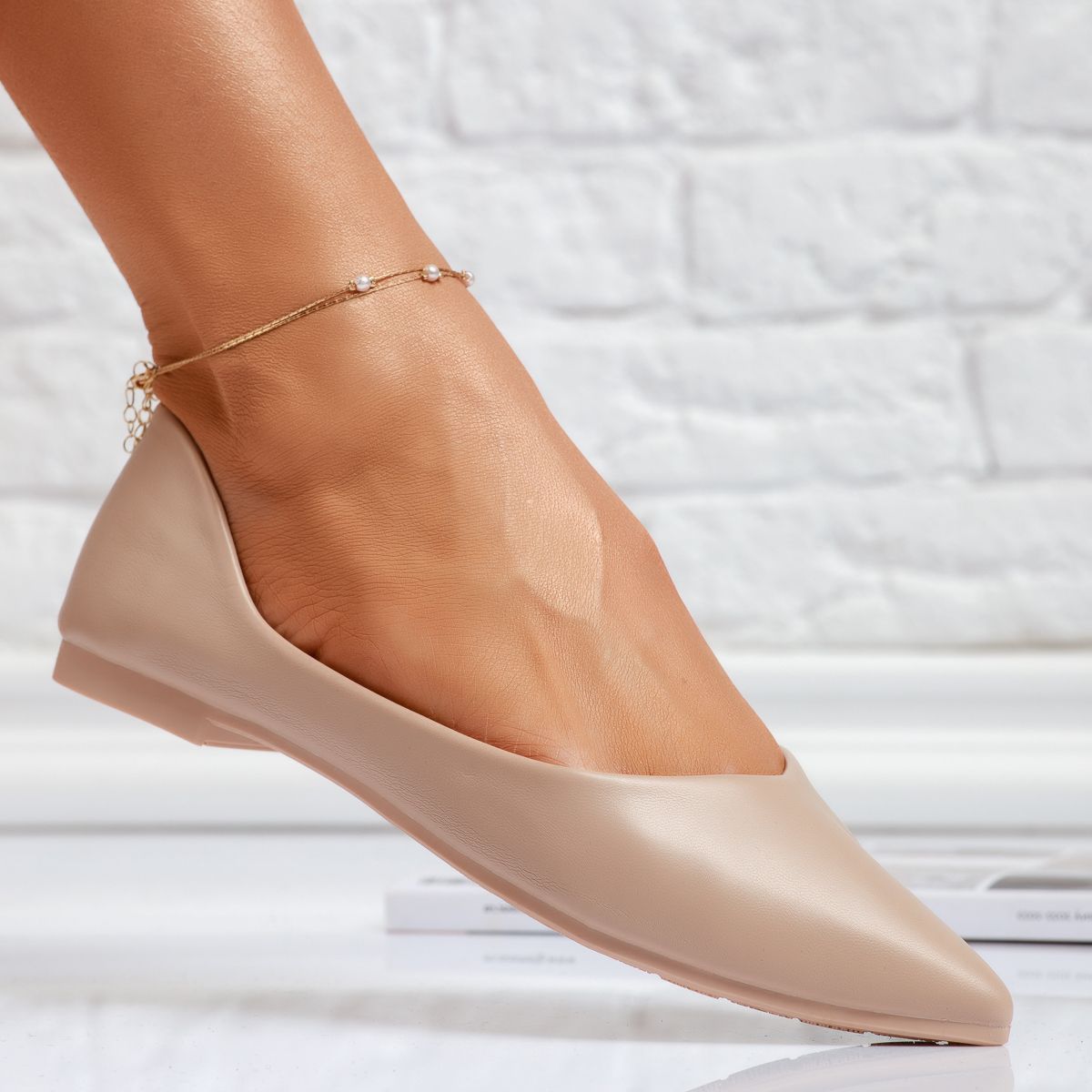 Обувки за балеринки Artemis Бежово #14070