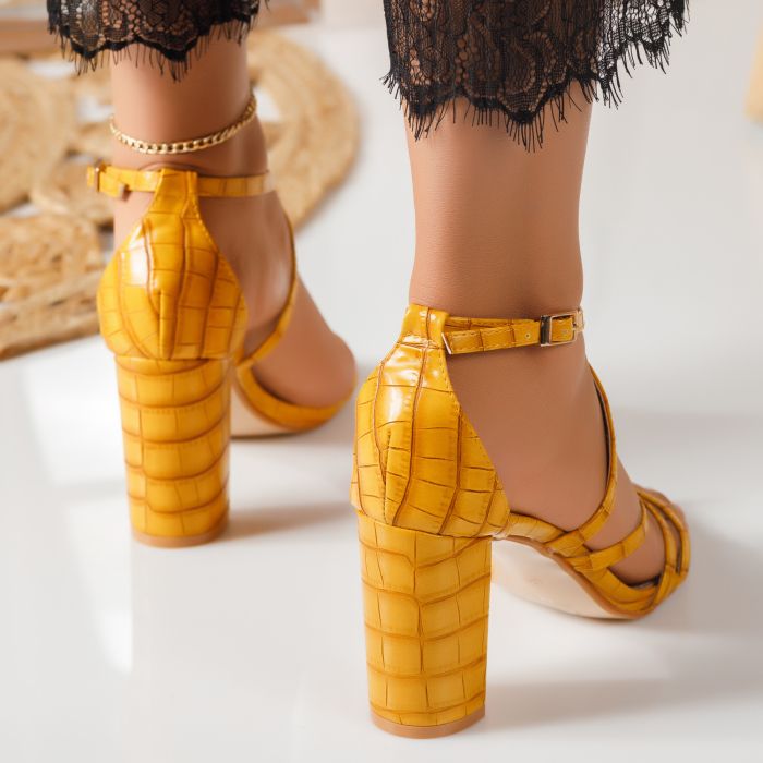 Дамски сандали с ток Peyton Gбелиne #4594M