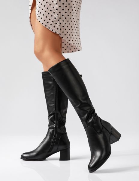 Carla Fekete Női Rövid Csizma #17365