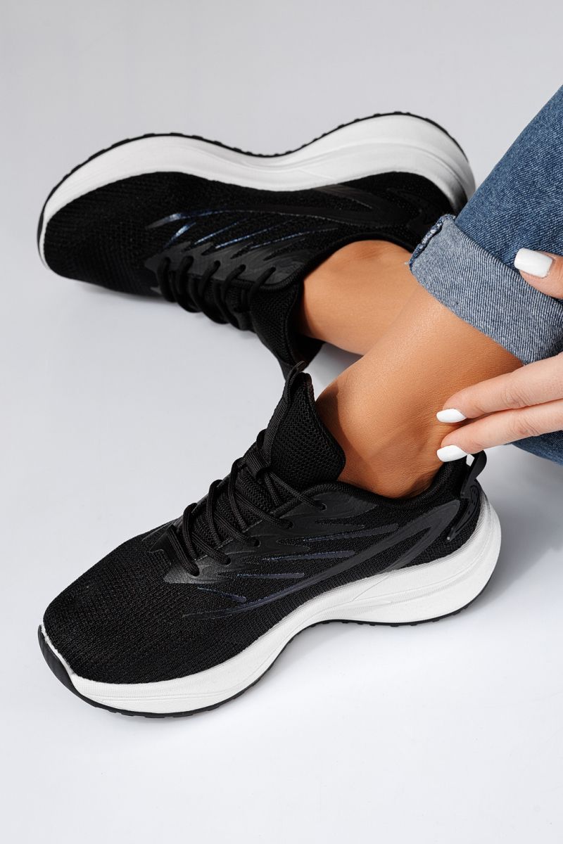 Gia Női Sportcipő Fekete Textil Anyagból #20759