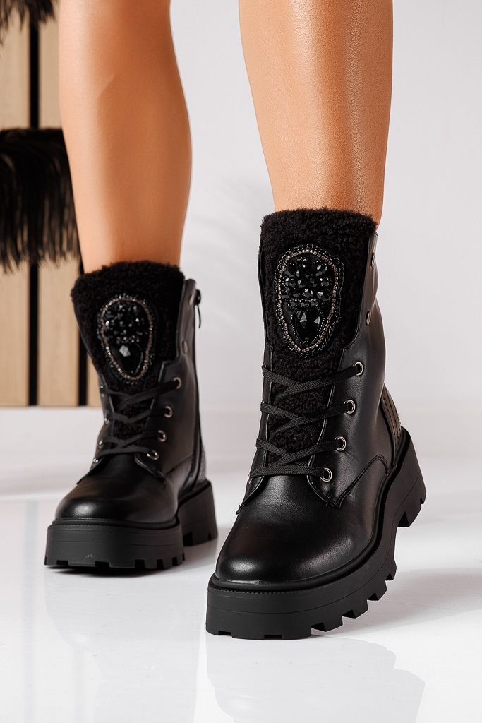 Csizma női tollas fekete TÓL ökológiai bőr Clara #22540