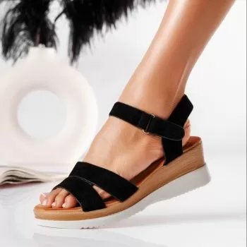 Sandale cu platforma dama negre din piele ecologica intoarsa Miruna #19690