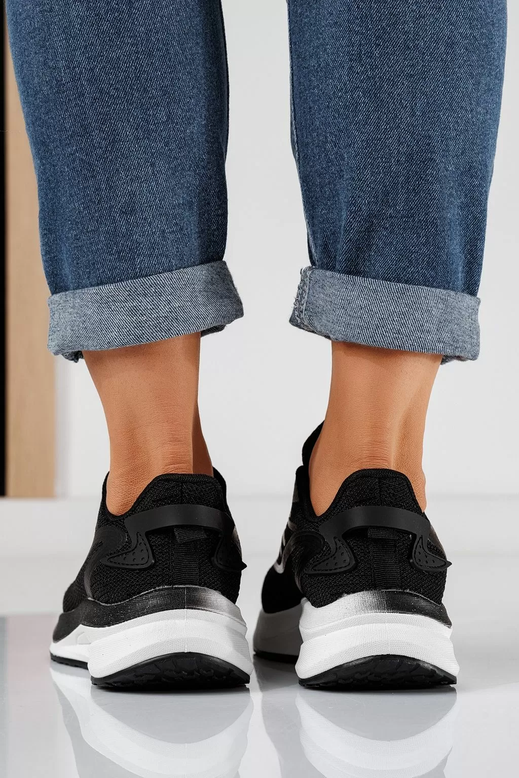 Gia Női Sportcipő Fekete Textil Anyagból #20759