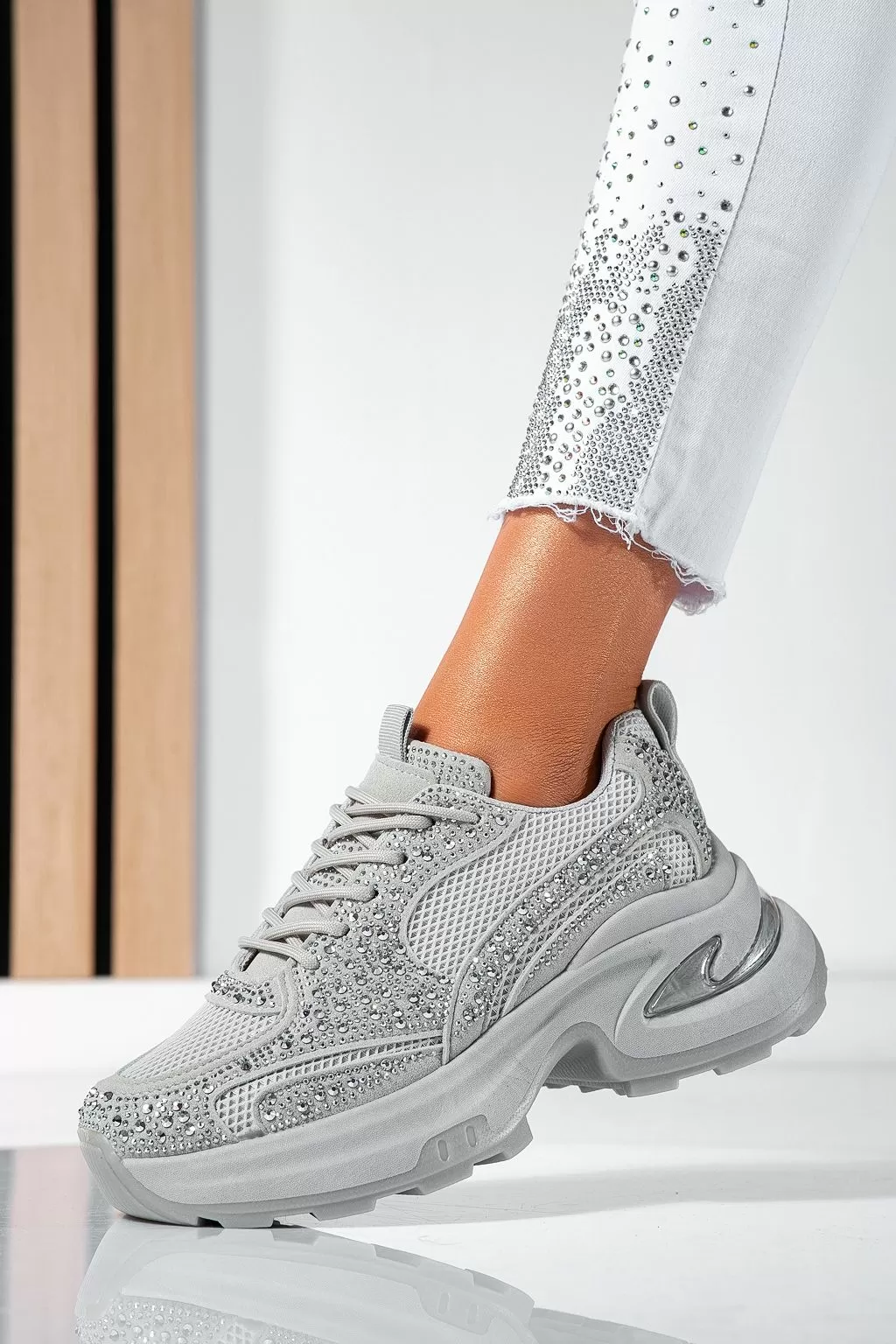 Női szürke textil tornacipő Fergie #21415