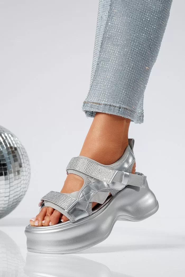Női ezüst platform szandál textil anyagból Mia #22096