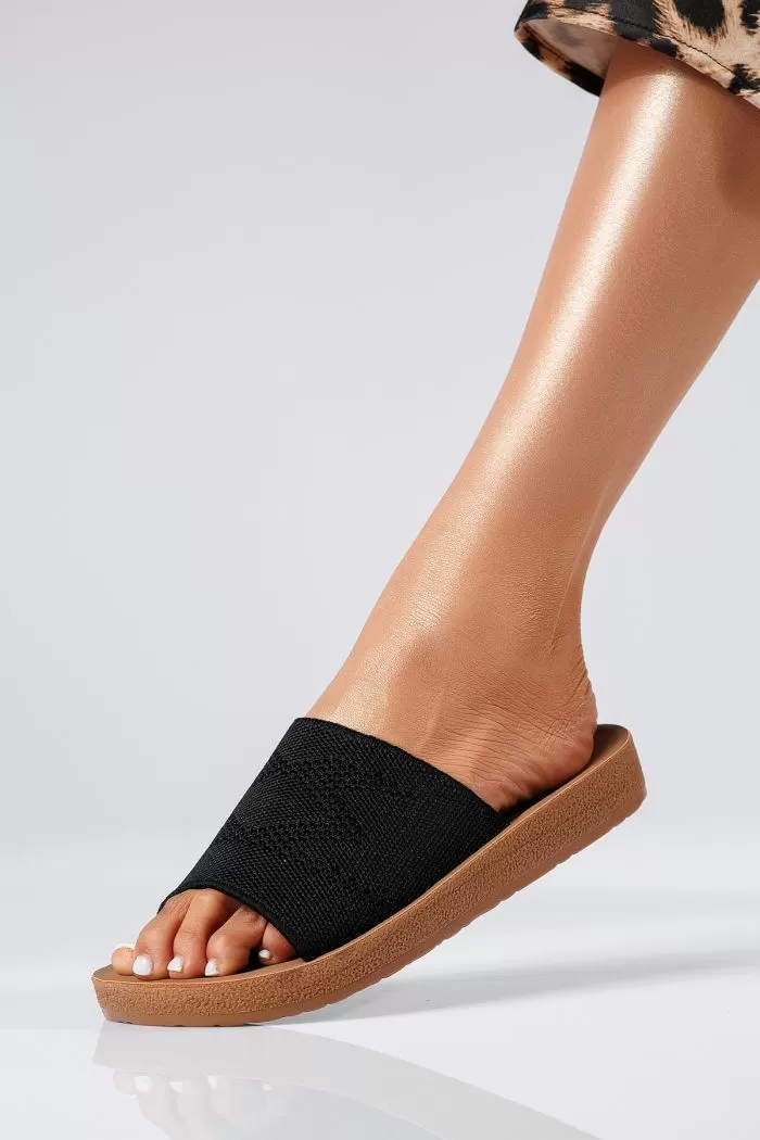 Női fekete textil papucs Rebeca #22375