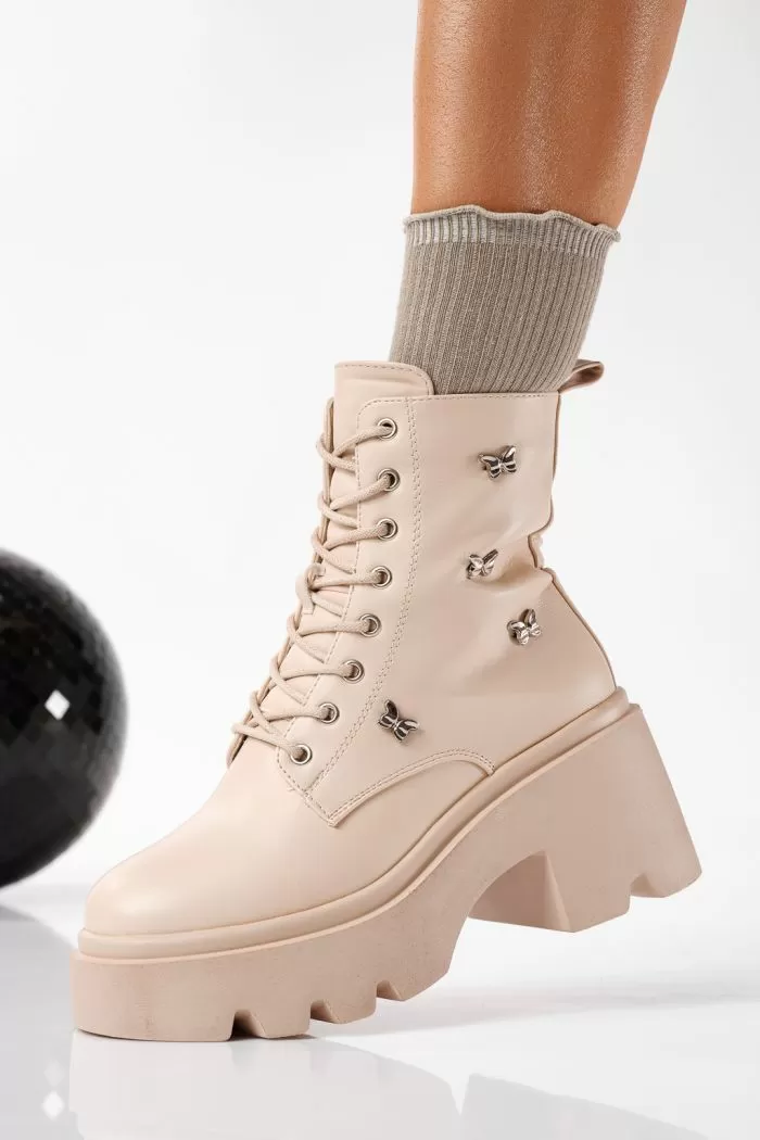 Női csizma szőrmével bézs öko bőrből készült Olivia #22789