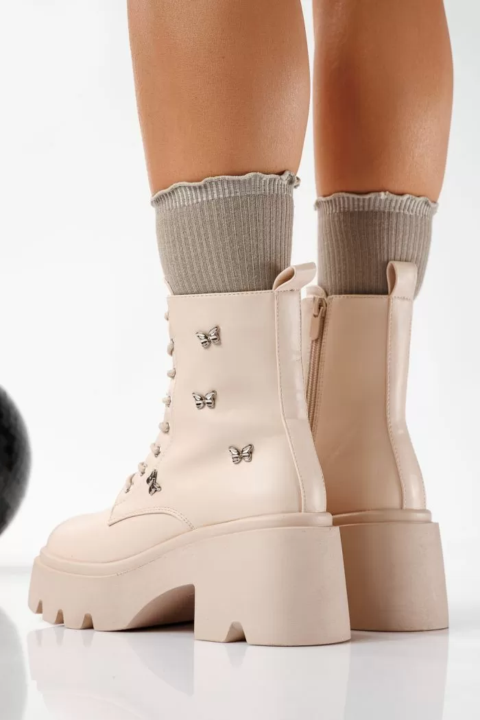 Női csizma szőrmével bézs öko bőrből készült Olivia #22789