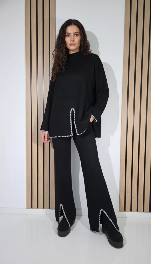 Női fekete, kétrészes kötött kosztüm June mintával #A1275