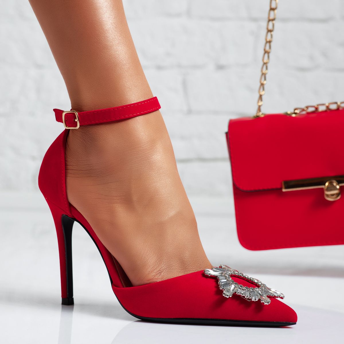 Дамски обувки с ток Oscar червен #14111