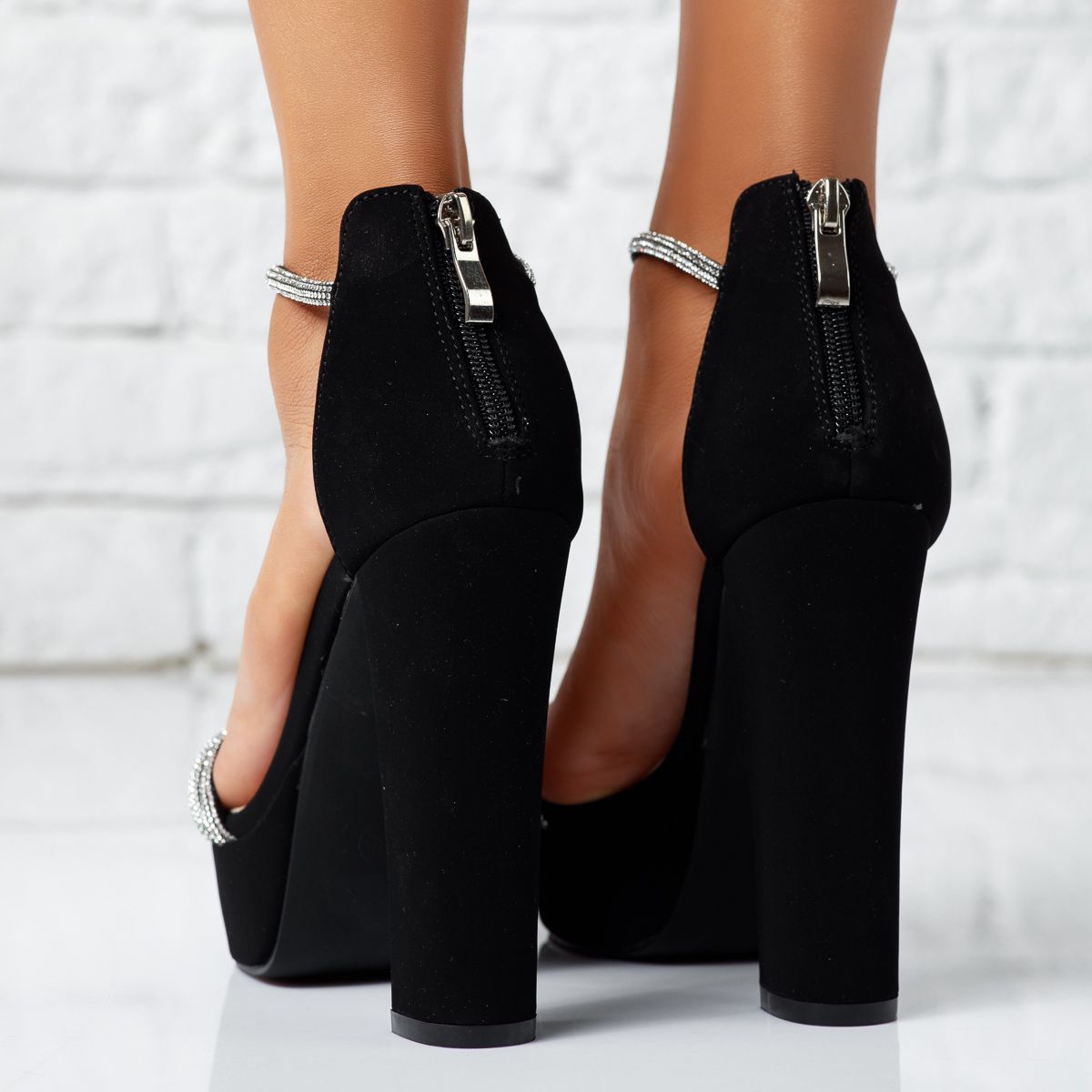 Дамски сандали на ток Juliet черен #14217