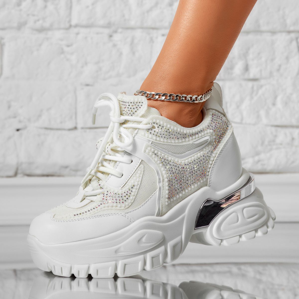 Дамски спортни обувки с платформа Aura Бяло #14618