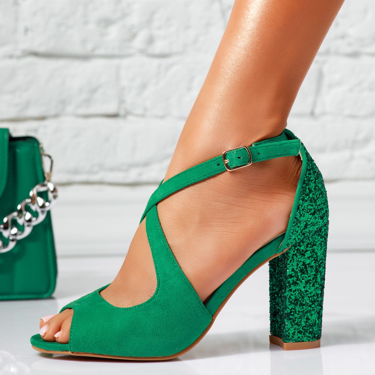 Дамски сандали с ток Kenia Зелено #14420