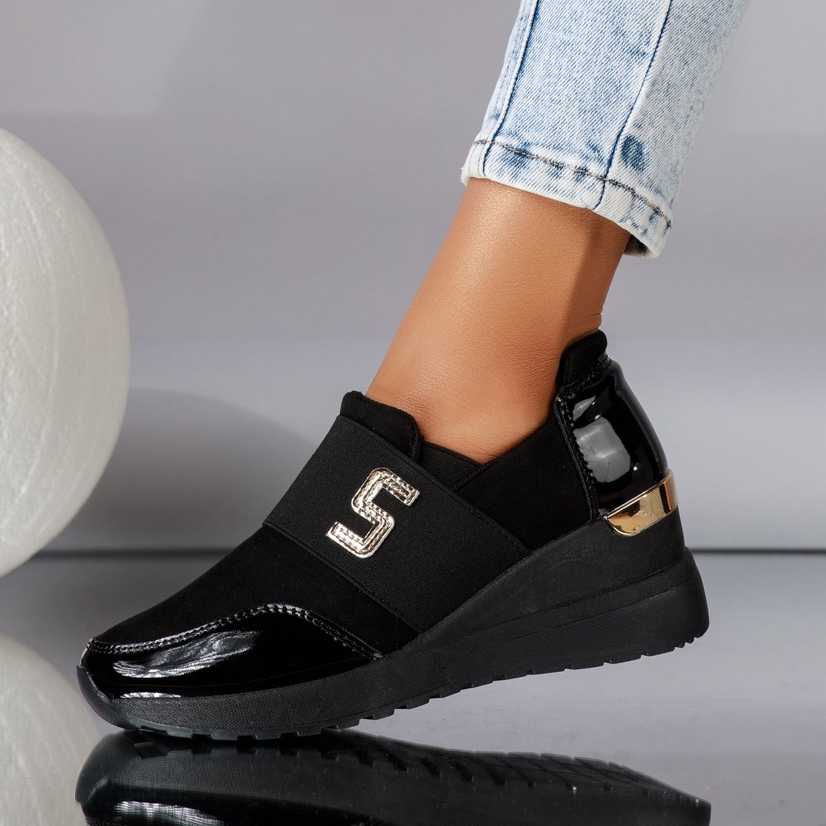 Дамски спортни обувки с платформа Abena черен #16528