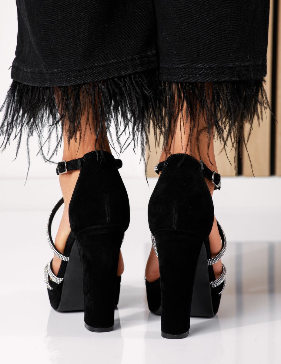 Дамски сандали с ток черни от обърната еко кожа Ariana #18592