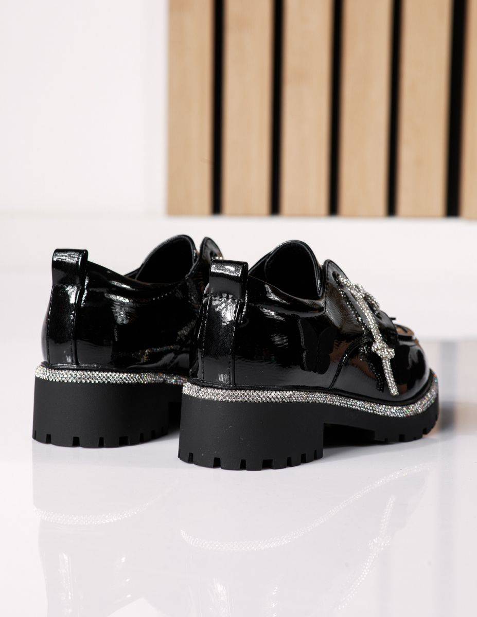 Всекидневни детски обувки черни от лачена еко кожа Chroma #18576