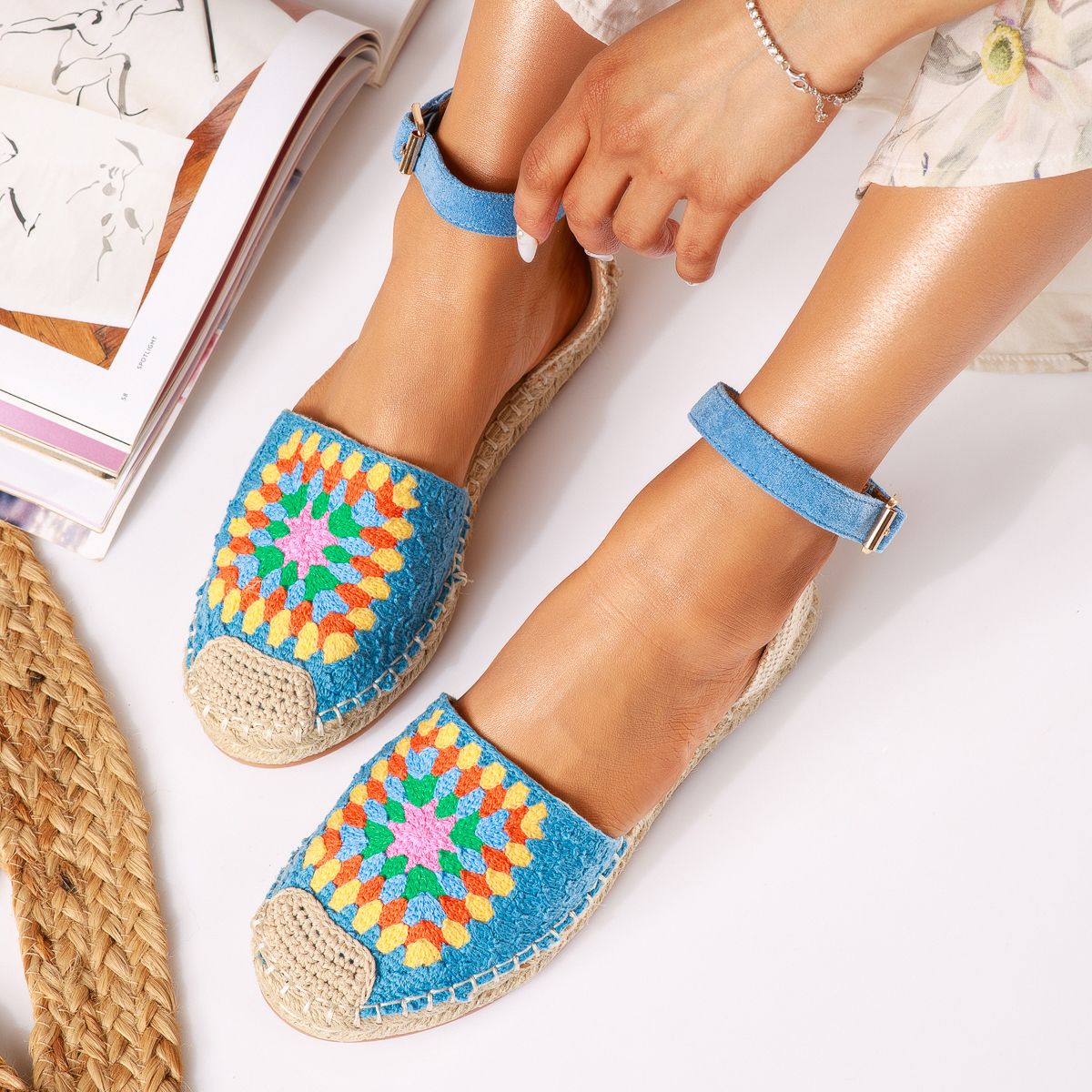Дамски сандали с ниска подметка сини от текстилен материал Ella #19041