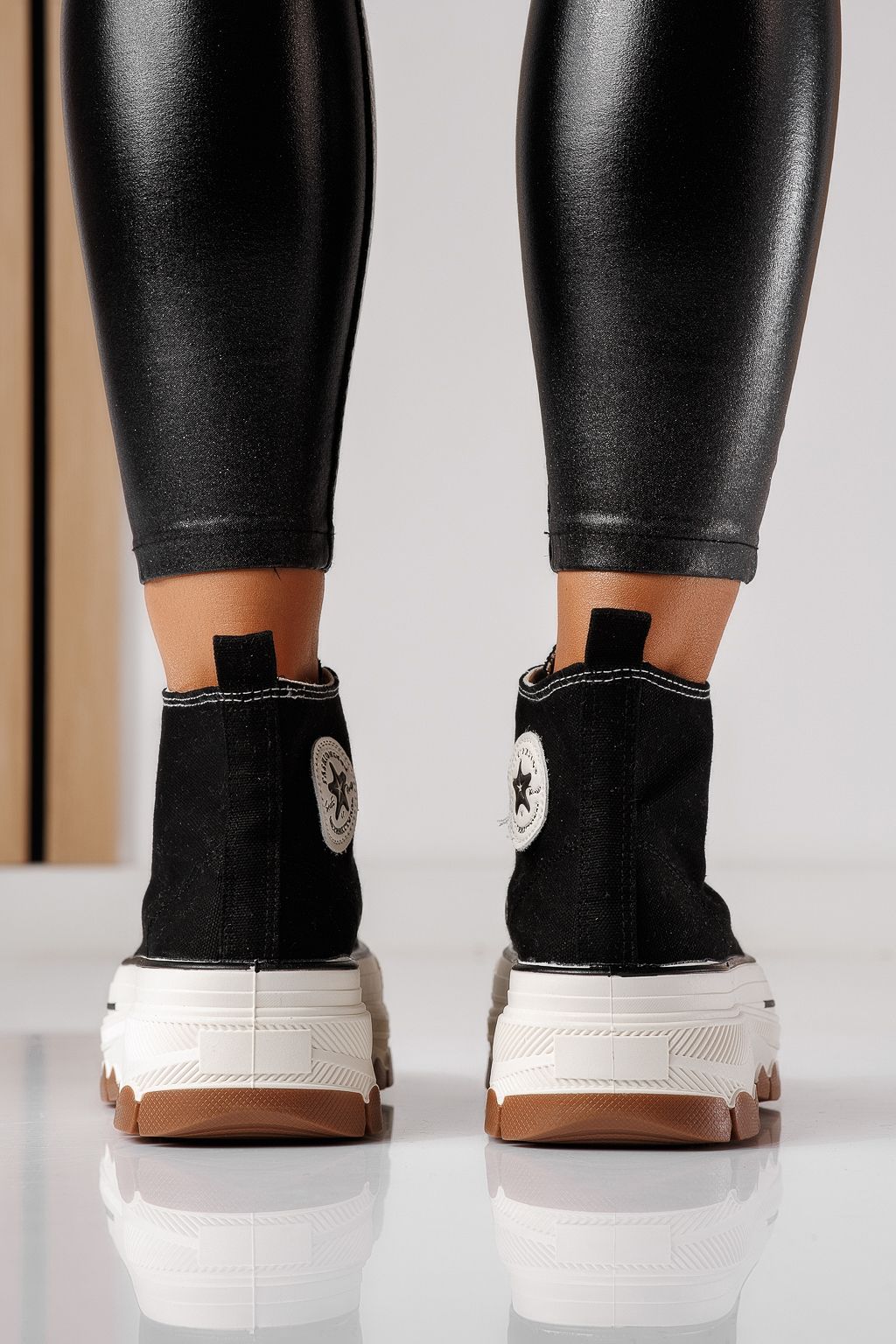 Save Fekete Női Sportcipő #16078