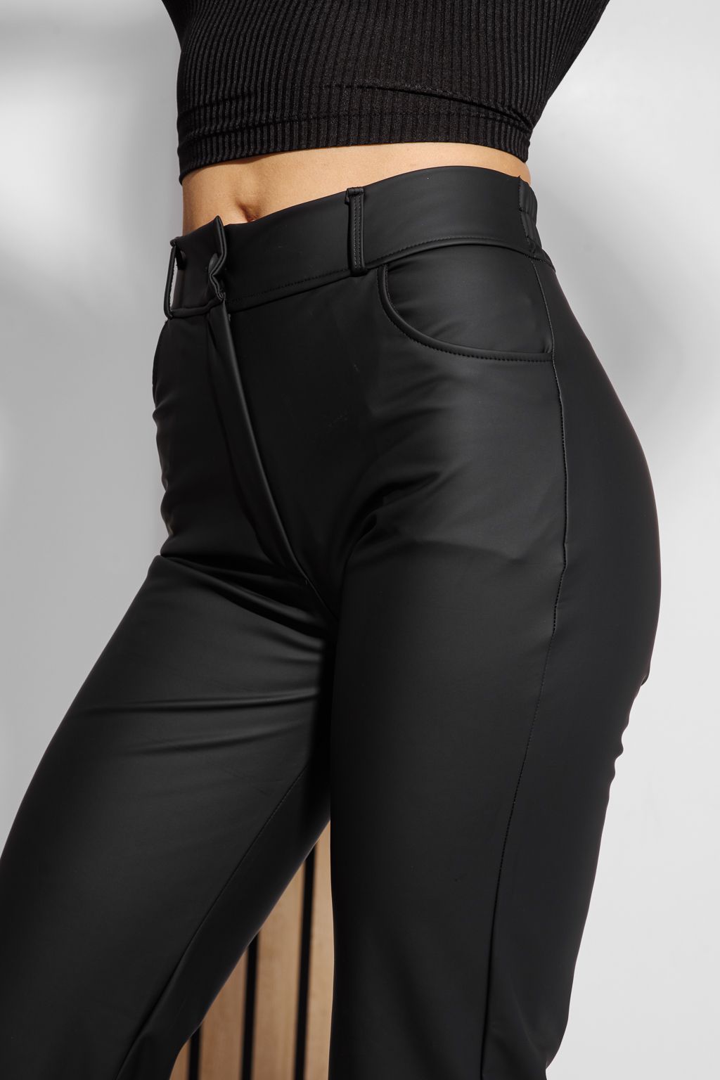 Női bélelt öko bőr nadrág Antonia Fekete #A1331