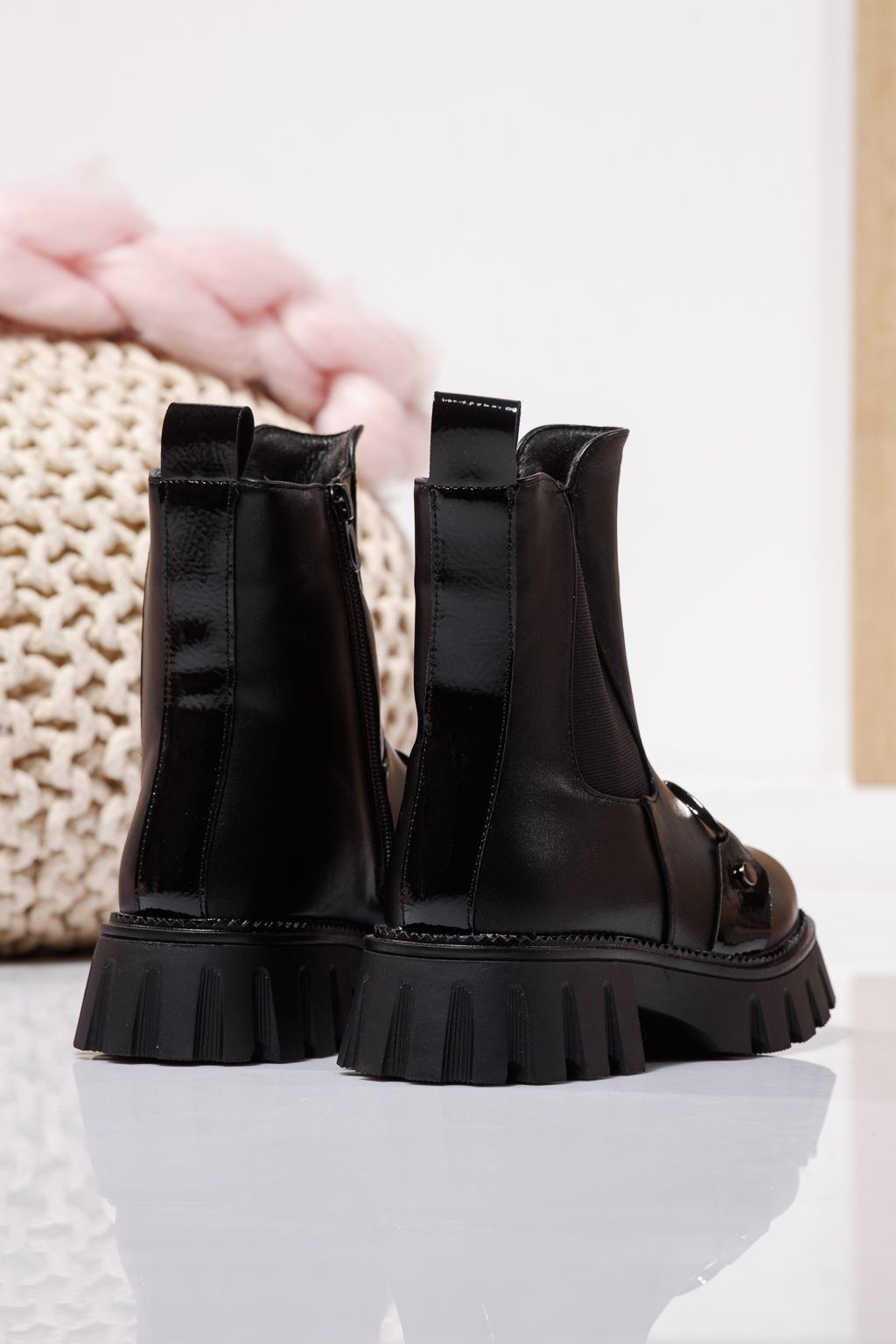 Szőrme csizma lányoknak fekete  öko bőrből készült Bela #23113