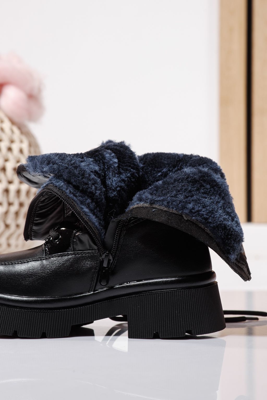 Szőrme csizma lányoknak fekete öko bőrből készült Dalia #23117