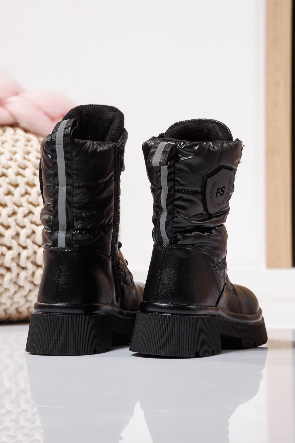 Szőrme csizma lányoknak fekete öko bőrből készült Despina #23119