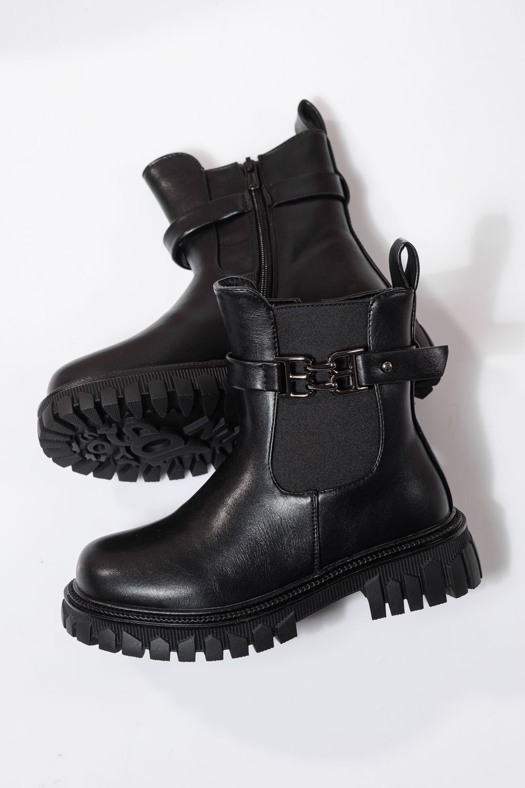 Szőrme csizma lányoknak fekete öko bőrből készült Sara #23106