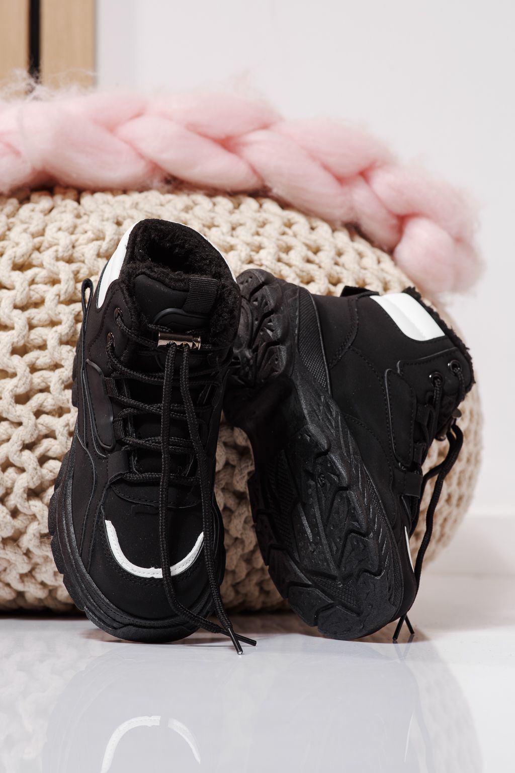 Gyermek fekete szőrme csizma ekológikus bőrből Aris #23170