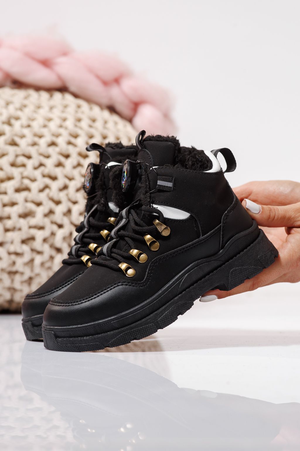 Gyerek csizma szőrme béléssel fekete öko bőrből készült Akira #23147