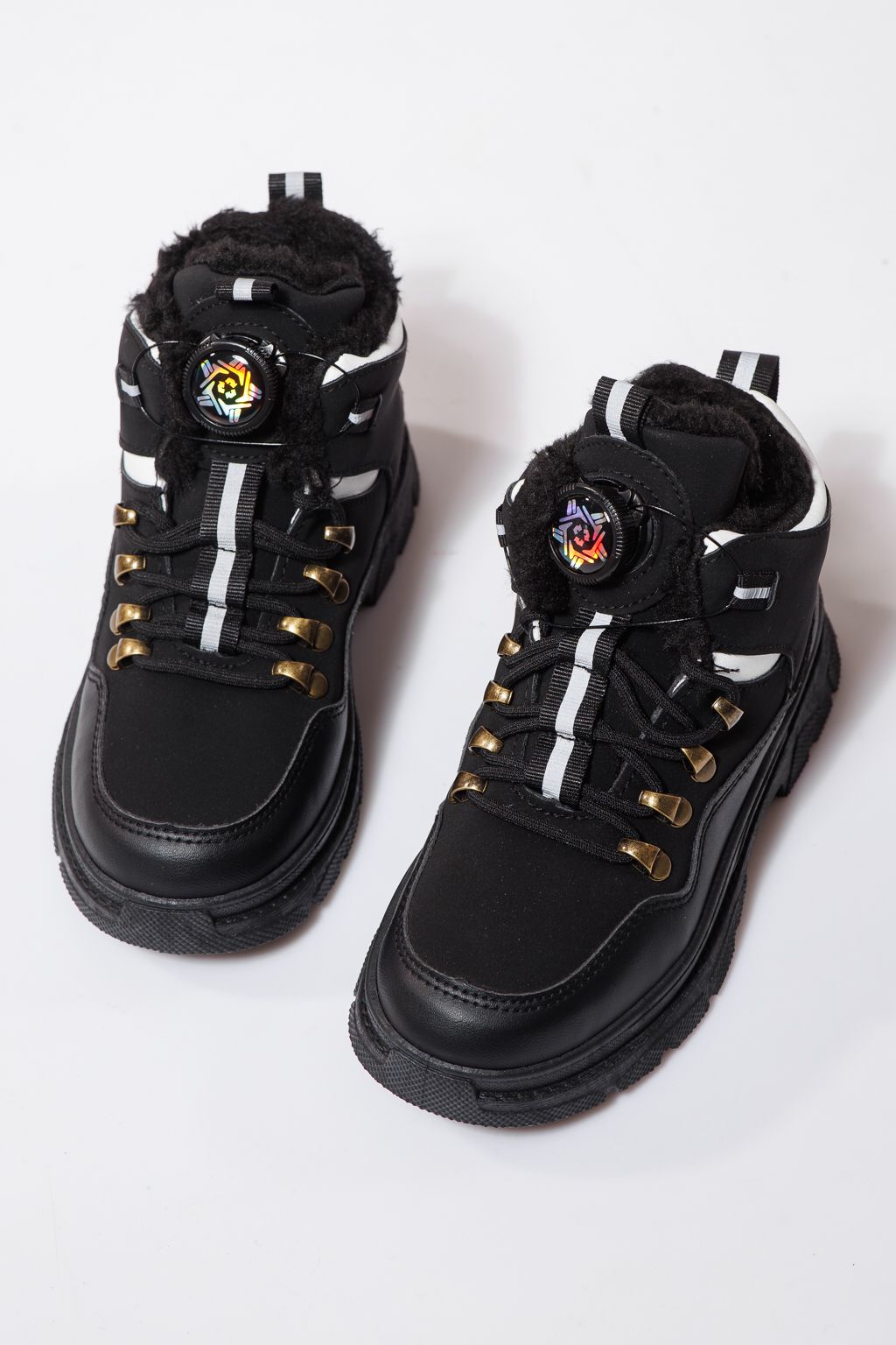 Gyerek csizma szőrme béléssel fekete öko bőrből készült Akira #23147