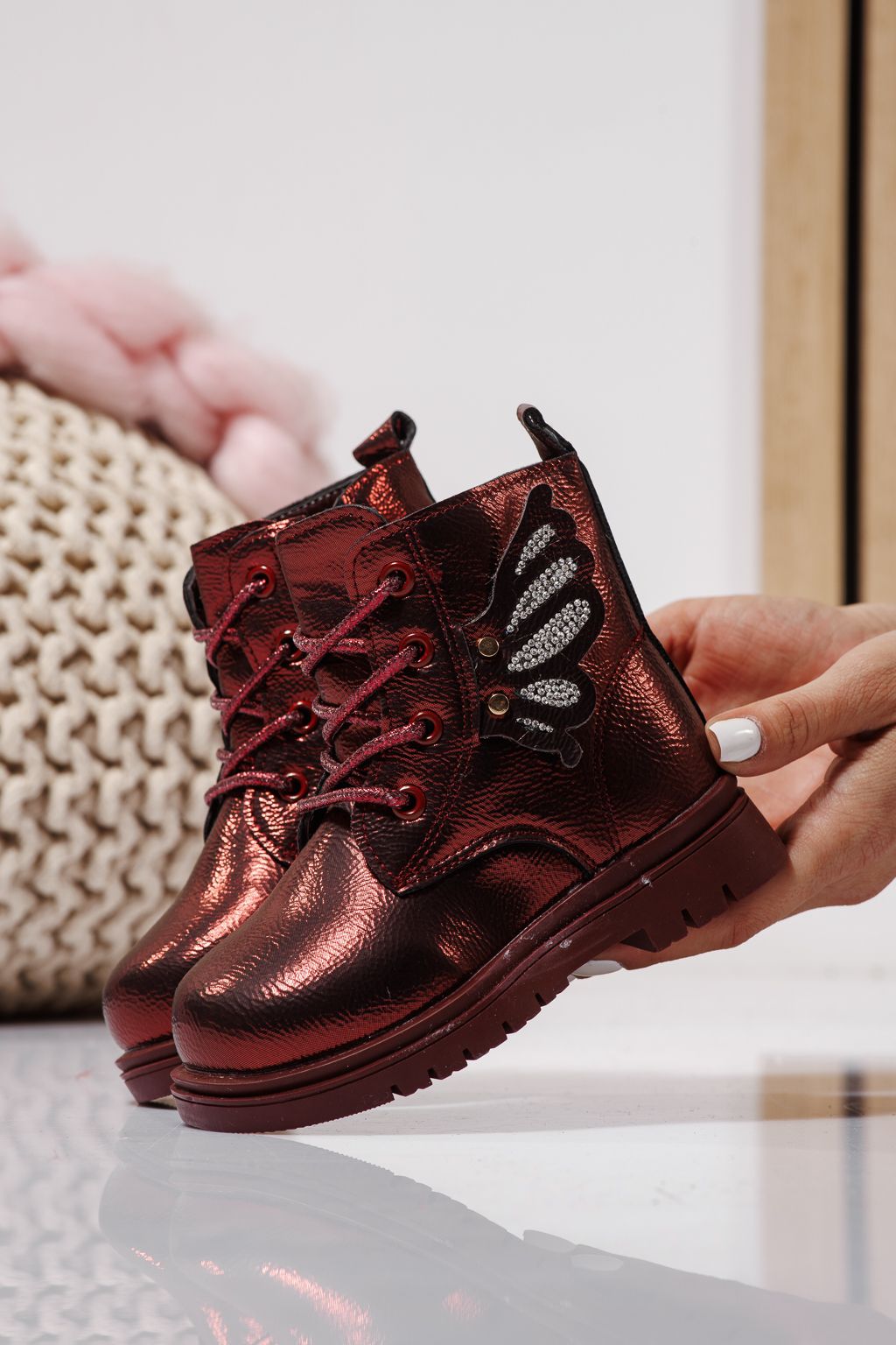 Szőrme csizma lányoknak Piros öko bőrből készült Melania #23143