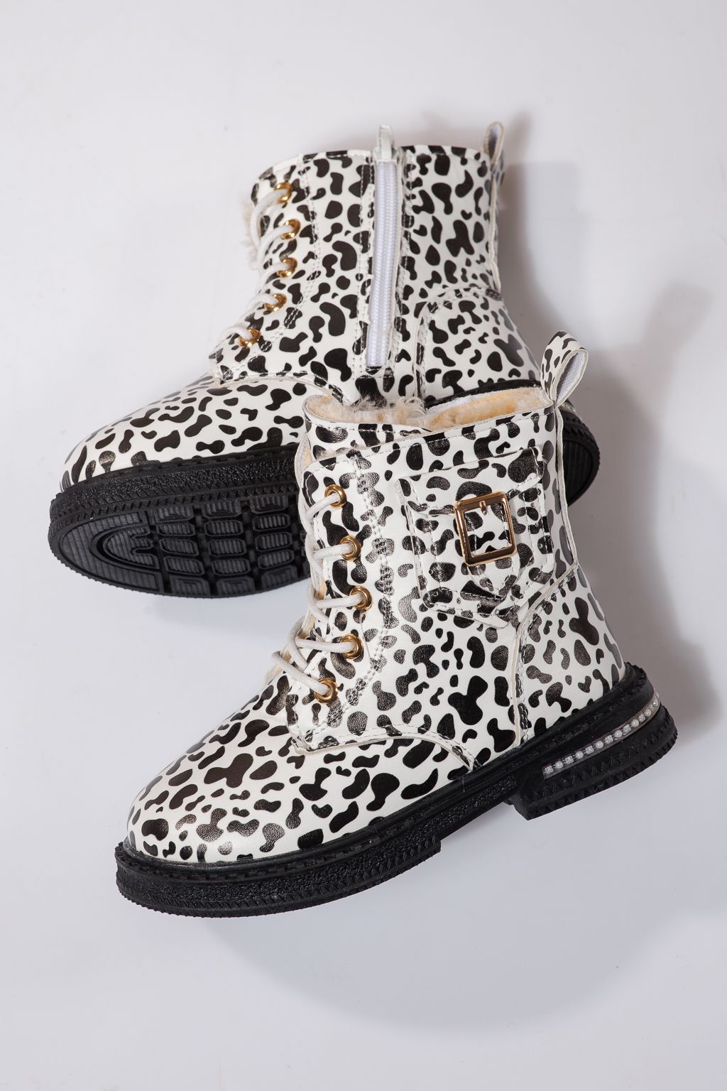 Szőrme csizma lányoknak fekete öko bőrből készült Iris #23135