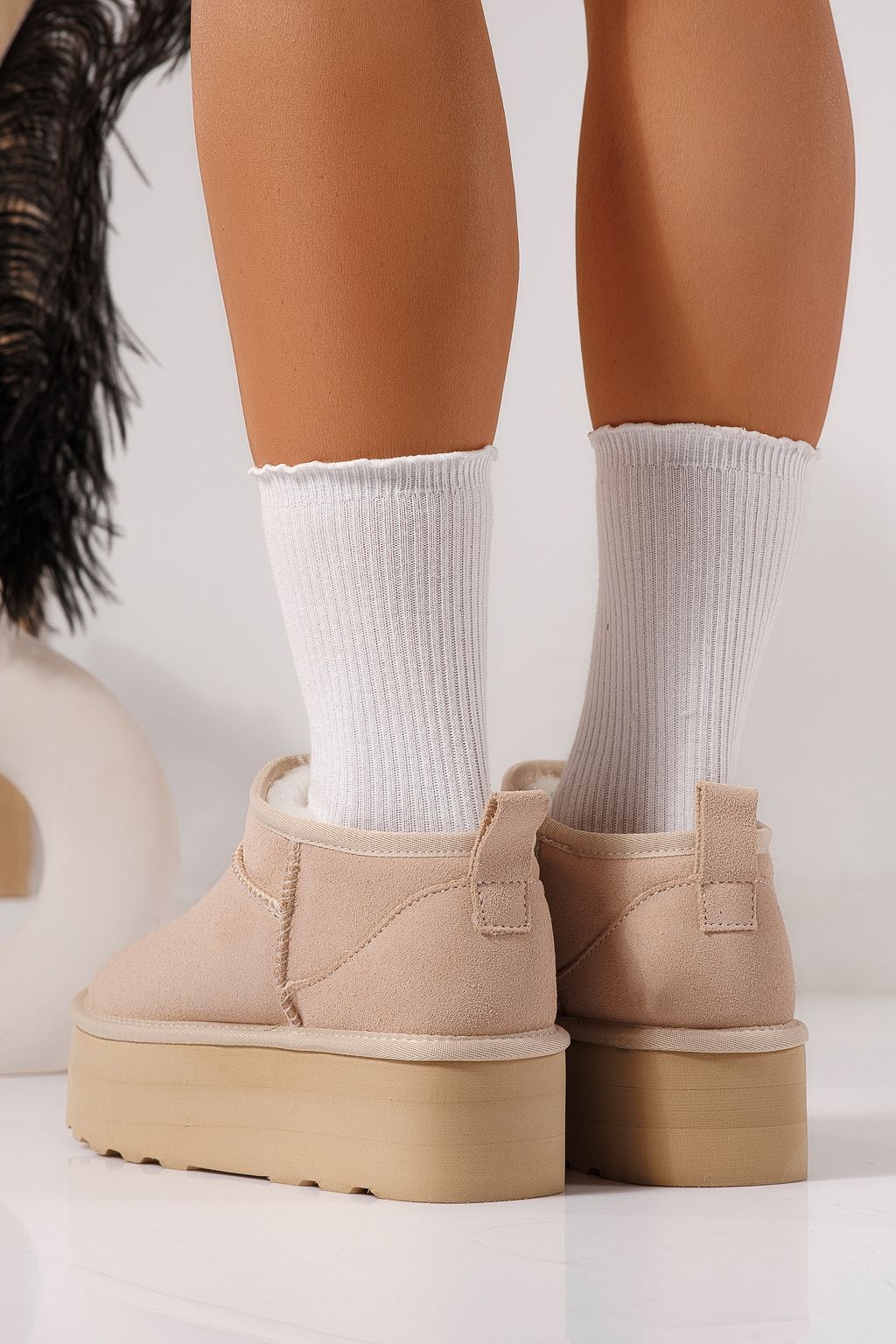 Női rövid csizma szőrmével UG bézs természetes bőrből készült Zina #23159