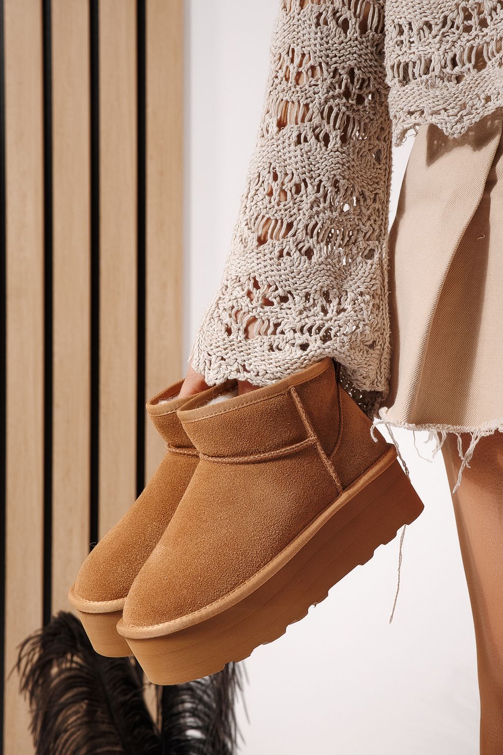 Női rövid csizma szőrmével UG Barna természetes bőrből készült Taisa #23156