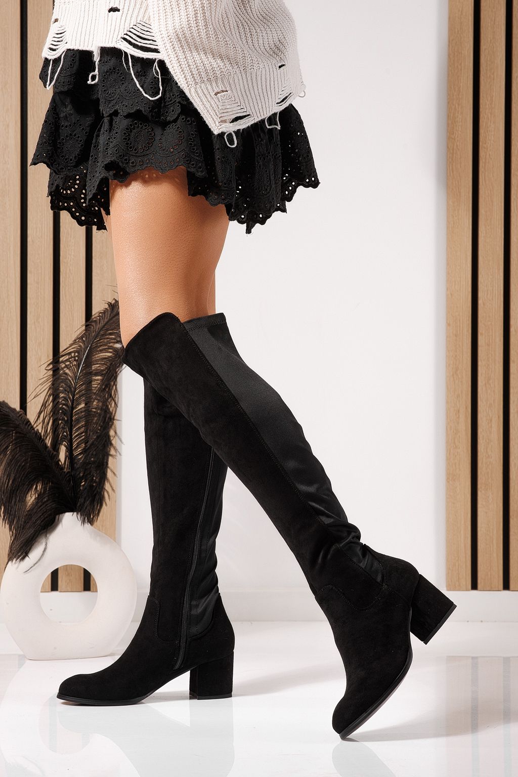 Női hosszú csizma béléssel fekete öko bőrből készült Rain #23102