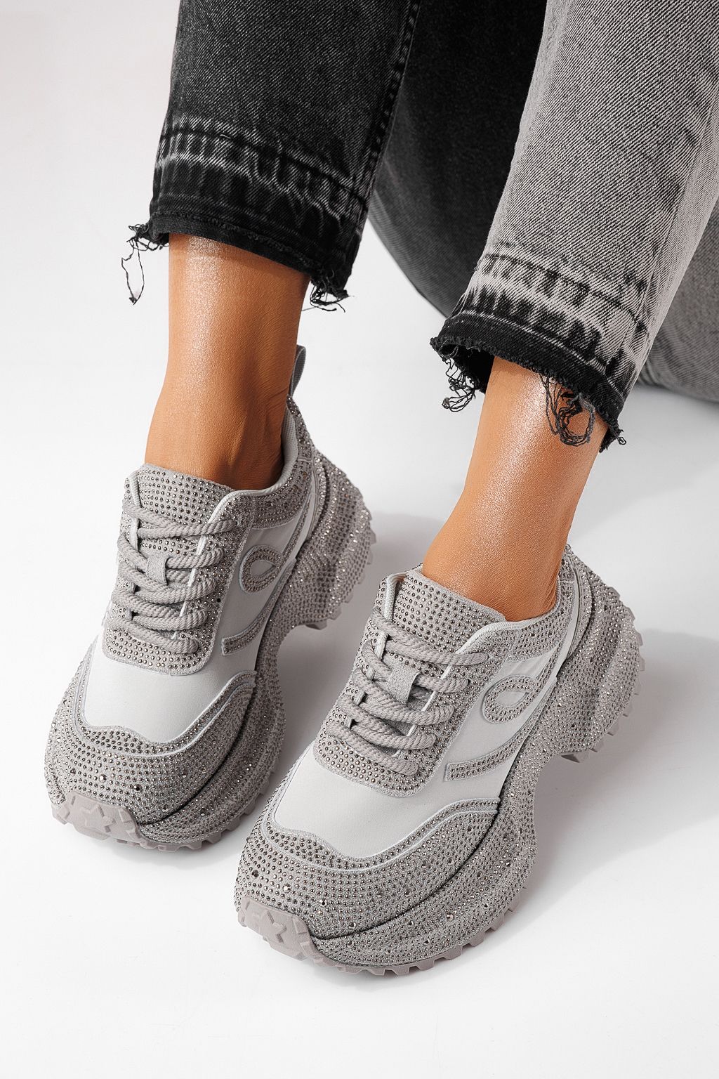 Női sportcipők szürke környezetbarát velúr bőrből készült Ioana #24112