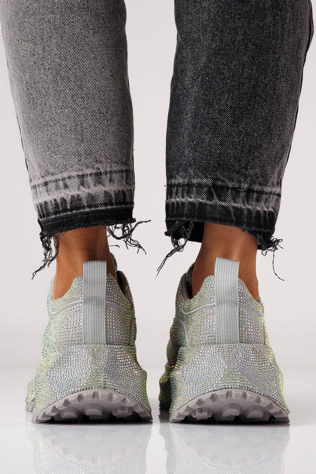 Női sportcipők szürke környezetbarát velúr bőrből készült Gabriela #24103