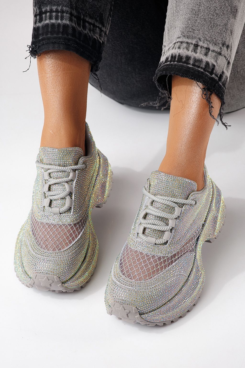 Női sportcipők szürke környezetbarát velúr bőrből készült Gabriela #24103