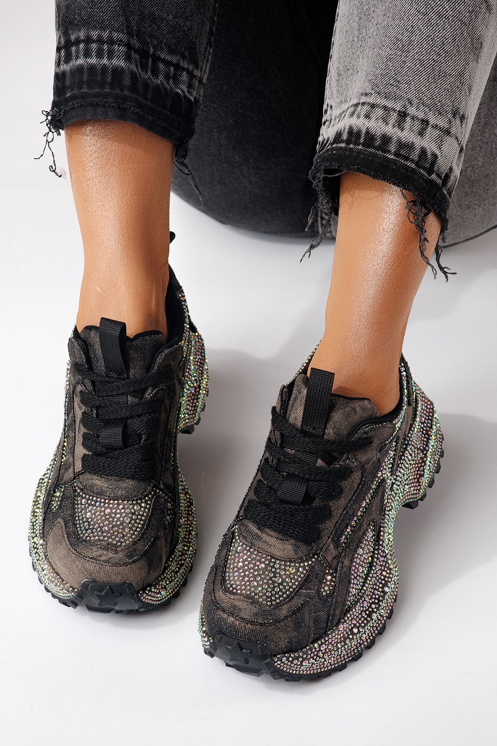 Női sportcipők fekete textil anyagból készült Evelin #24087