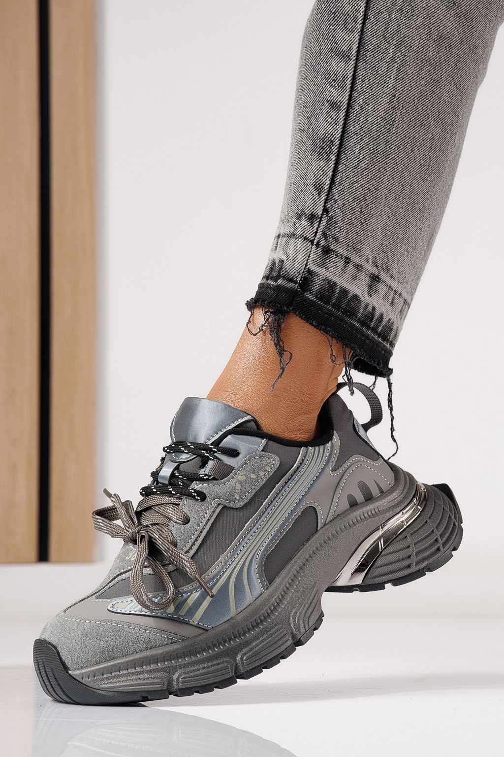 Női sportcipők szürke öko bőrből készült Denisa #24074