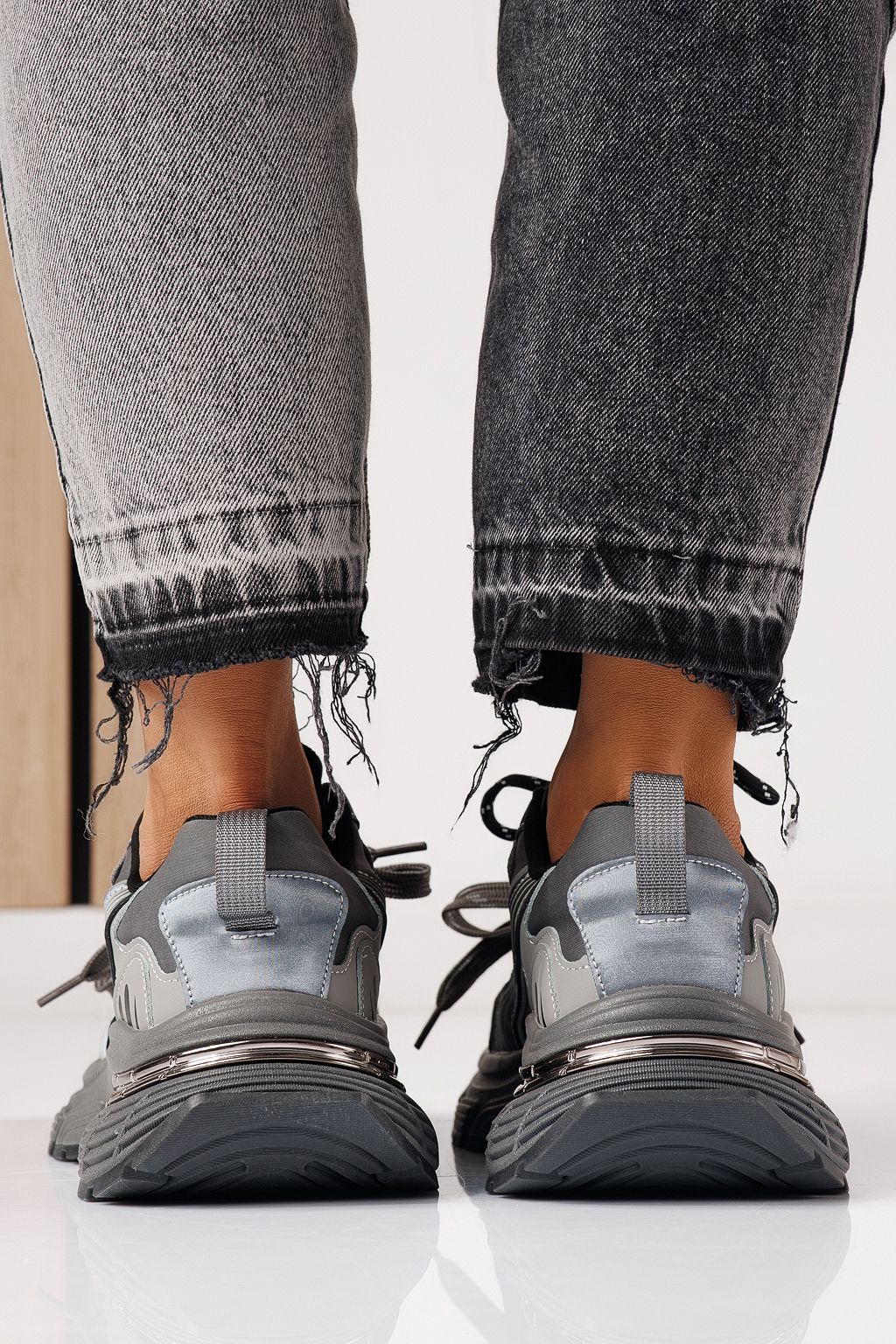 Női sportcipők szürke öko bőrből készült Denisa #24074