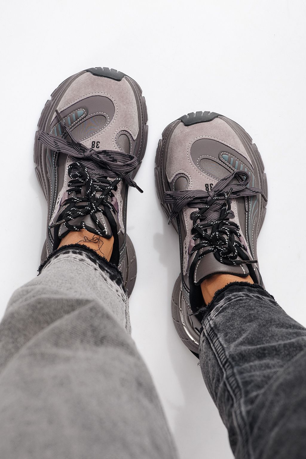 Női sportcipők mályvaszínű öko bőrből készült Denisa #24072