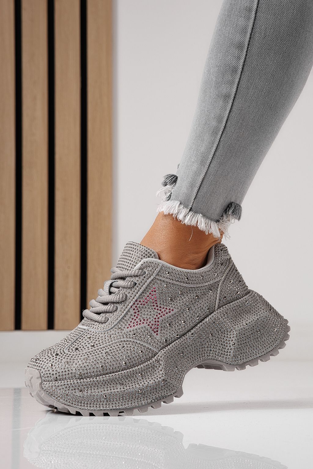 Női sportcipők bézs környezetbarát velúr bőrből készült Iulia #24109