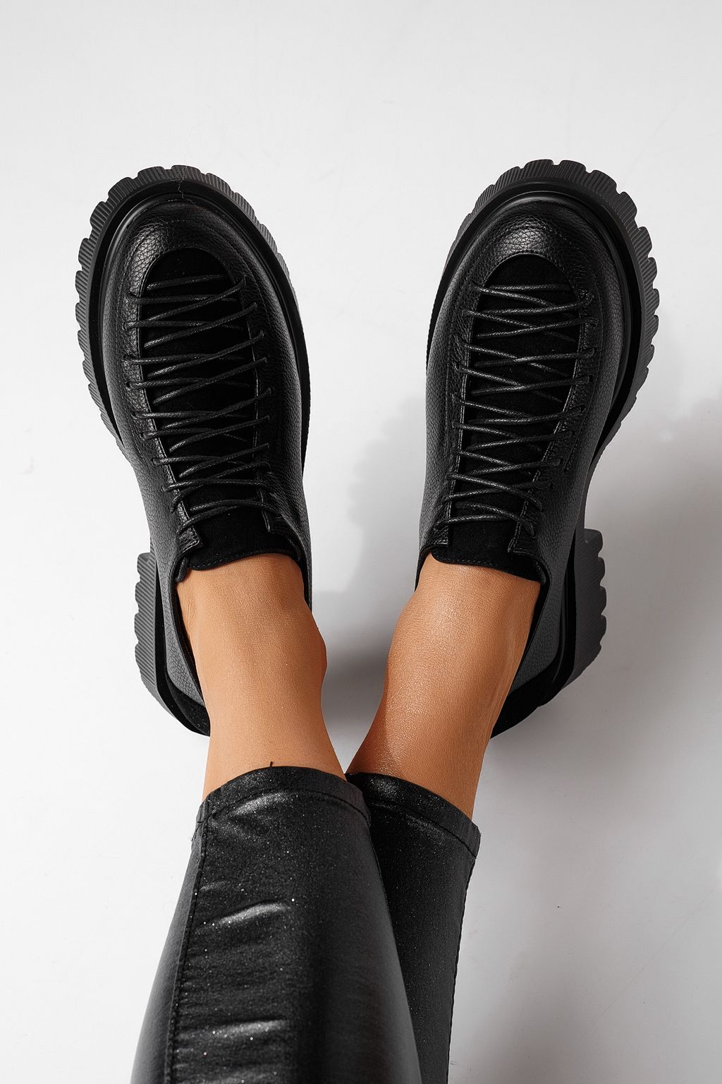 Női alkalmi cipők fekete öko bőrből készült Florentina #24100