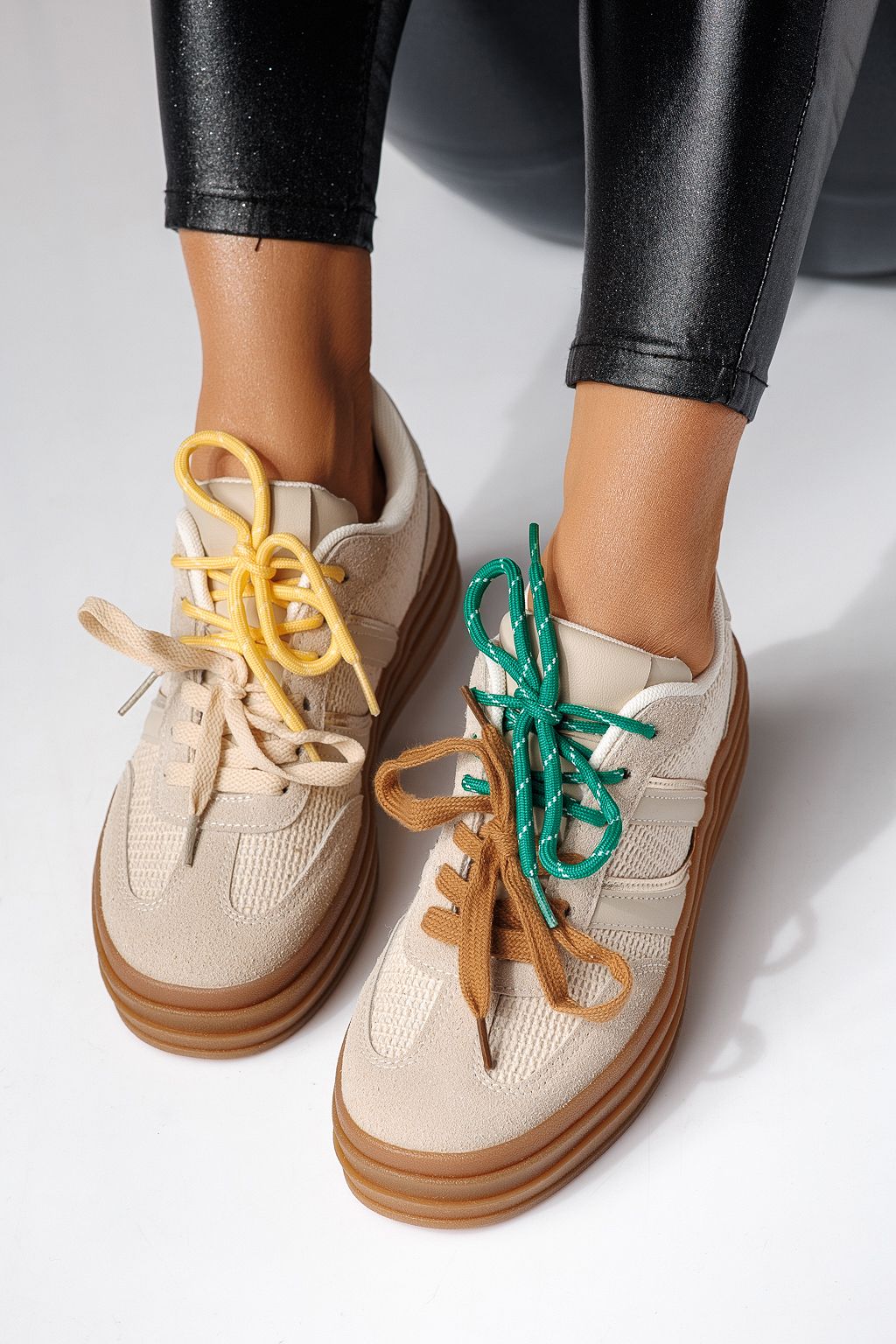 Női sportcipők bézs környezetbarát velúr bőrből készült Karina #24135