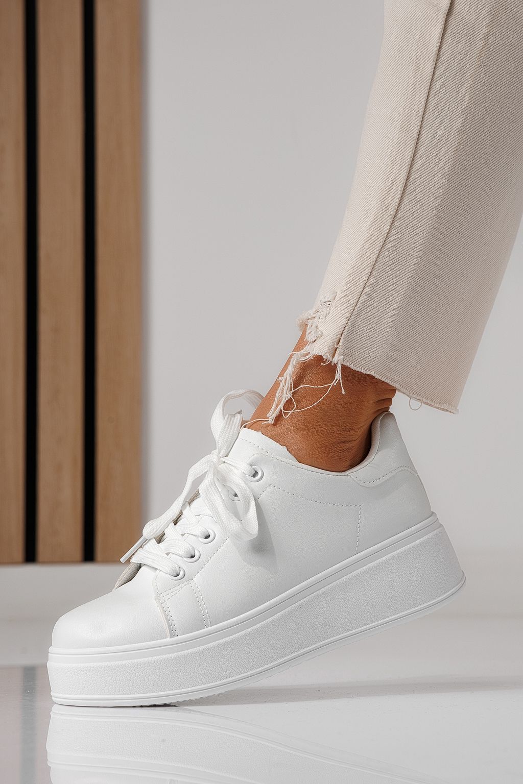 Női sportcipők fehér öko bőrből készült Celin #24063