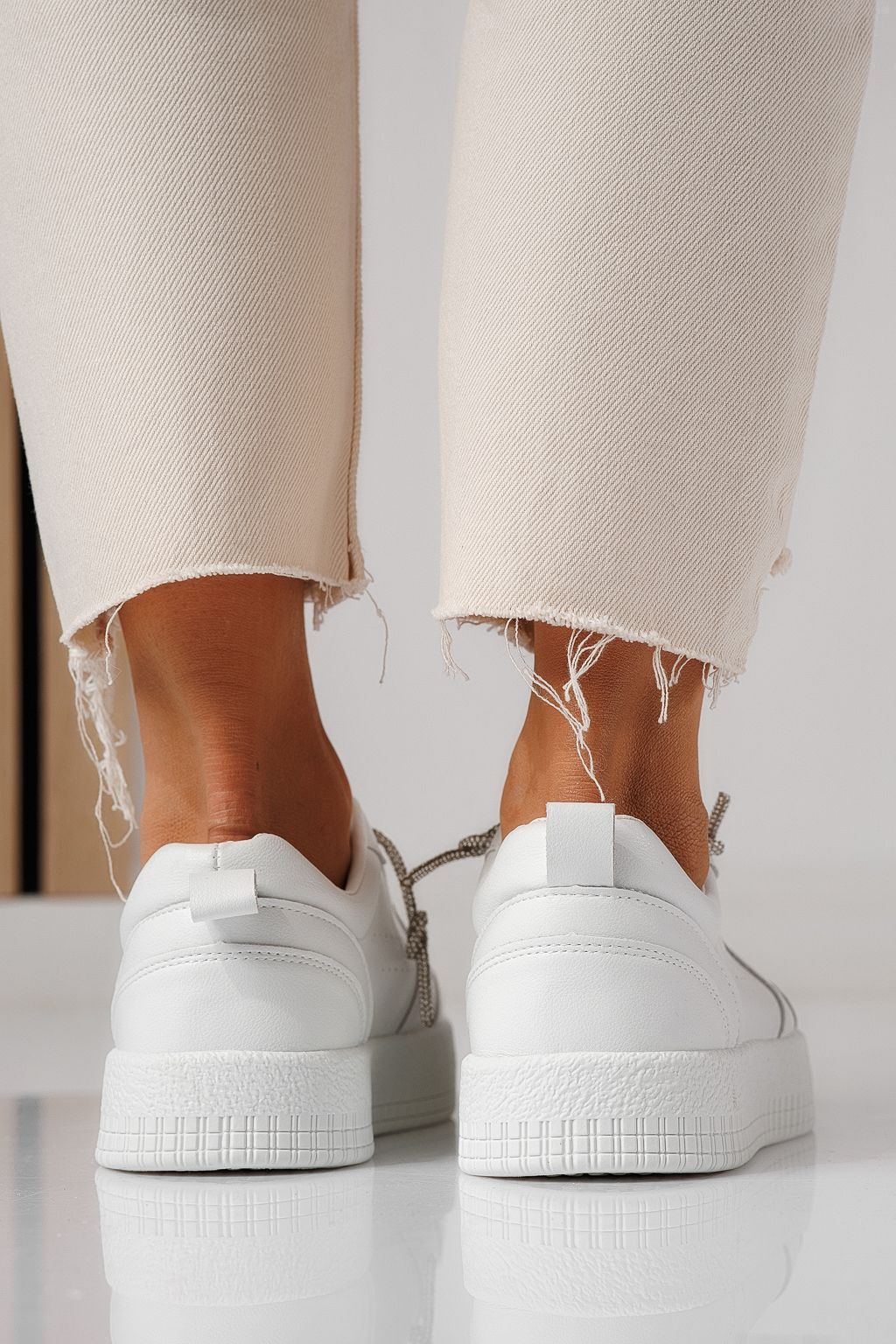 Női sportcipők fehér öko bőrből készült Nicole #24166