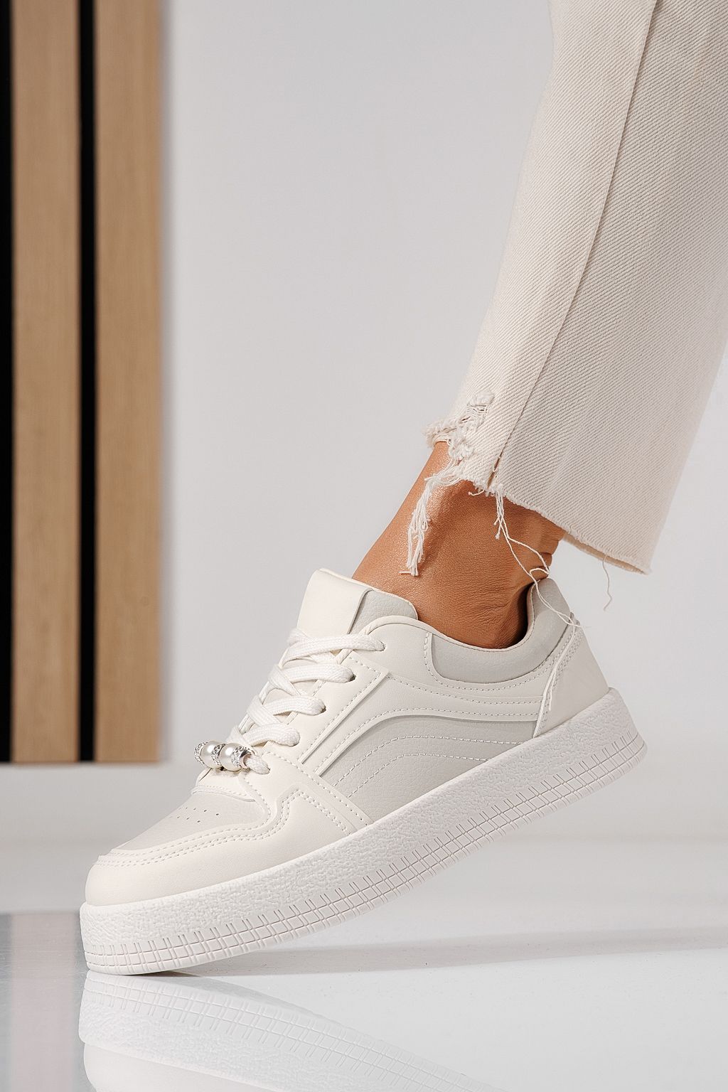 Női sportcipők bézs öko bőrből készült Oana #24173