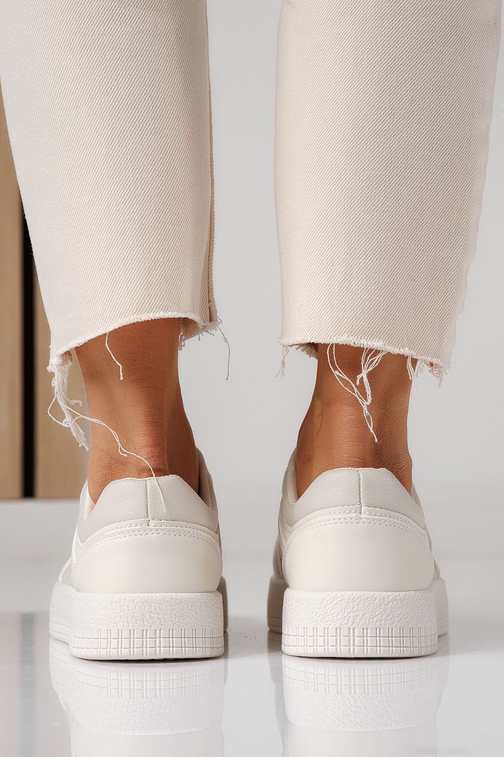 Női sportcipők bézs öko bőrből készült Oana #24173